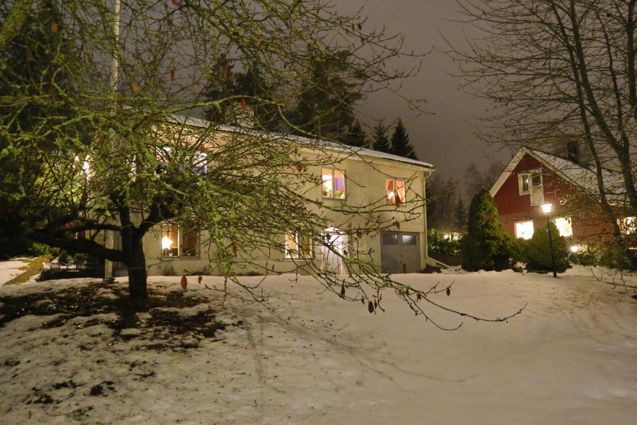 Goete'S B&B Tumba Exterior photo